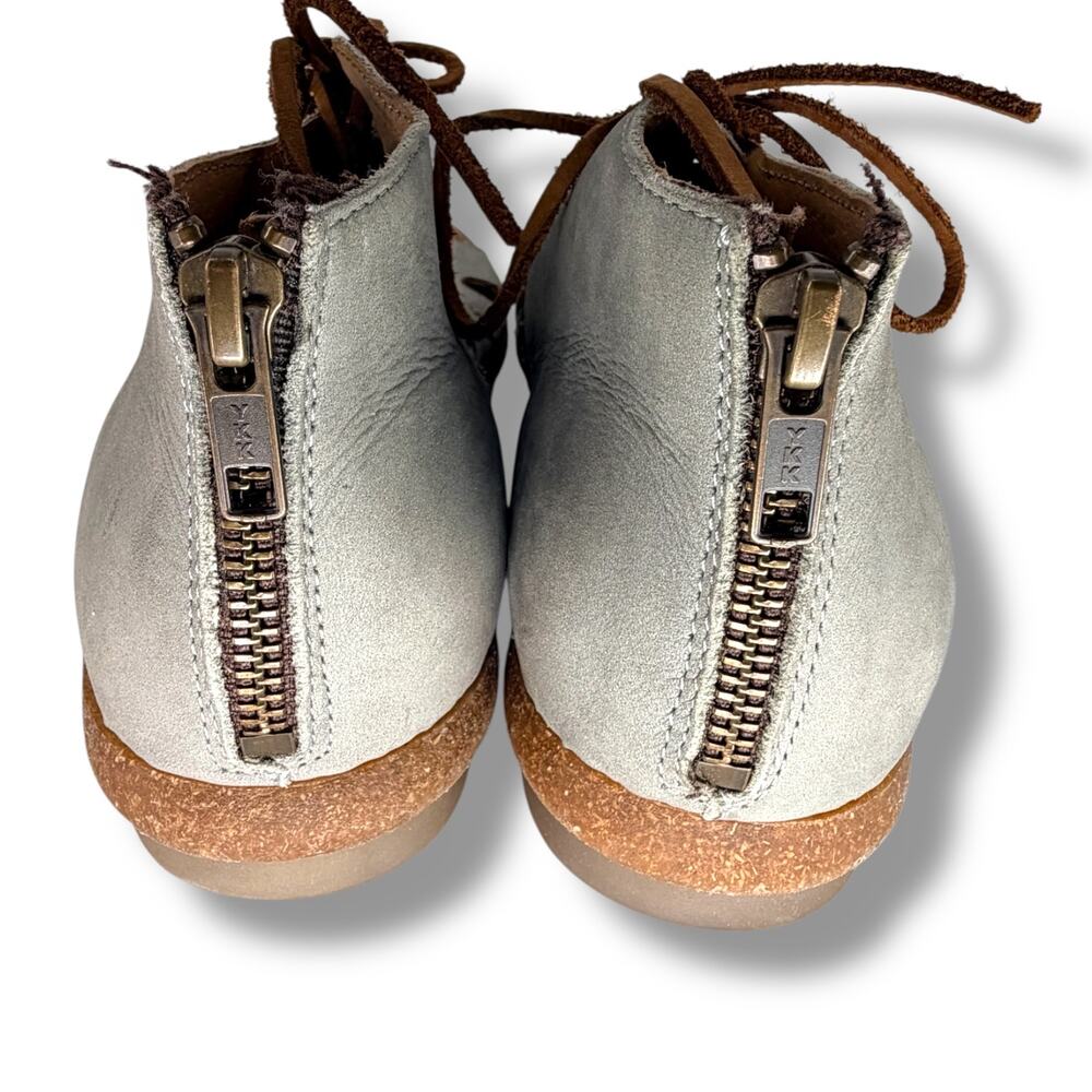 Born Leather Gladiator Ankle Sandals Women's 7 M/W Gray Suede Boho Style F25322 - Picture 8 of 12